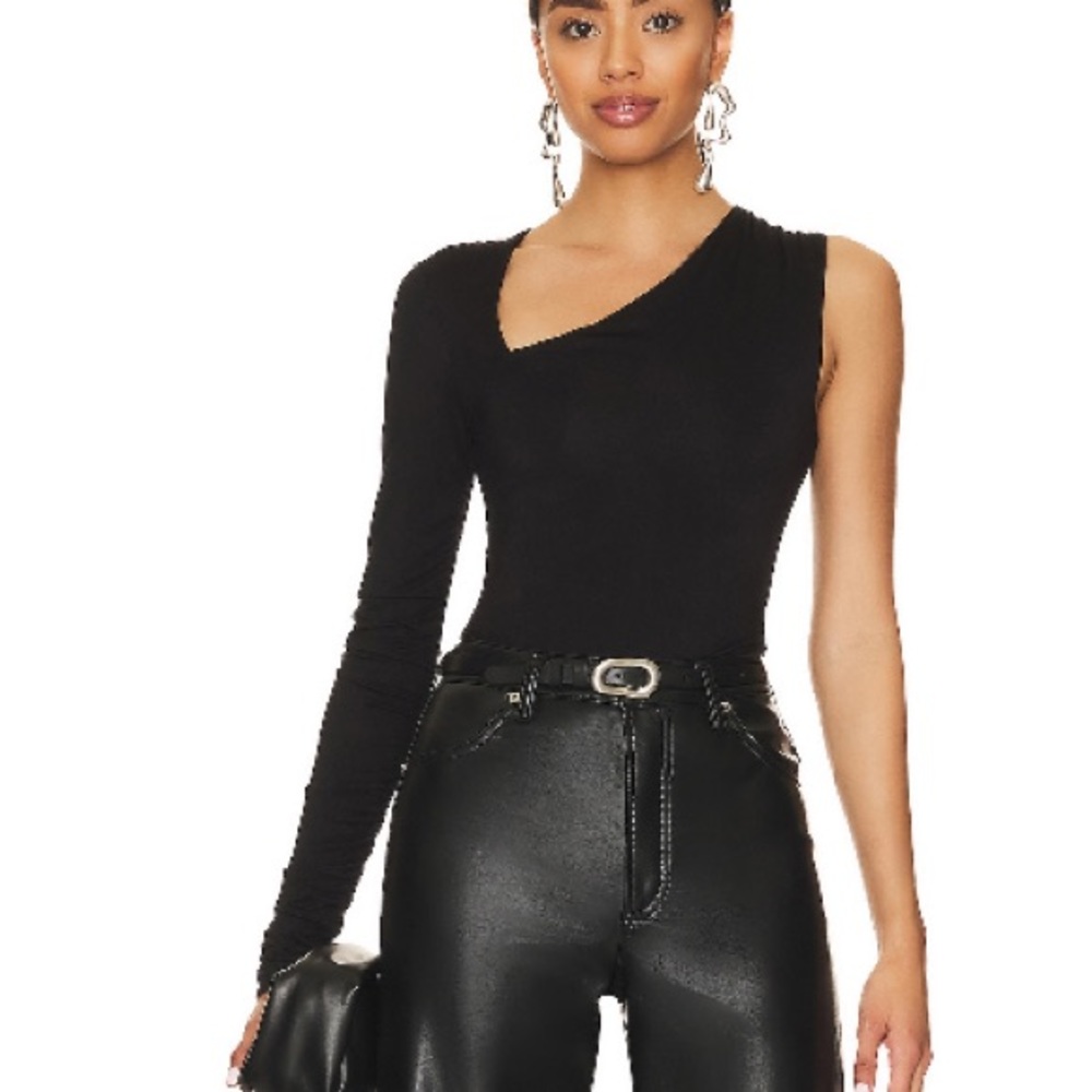 Super down black one shoulder bodysuit